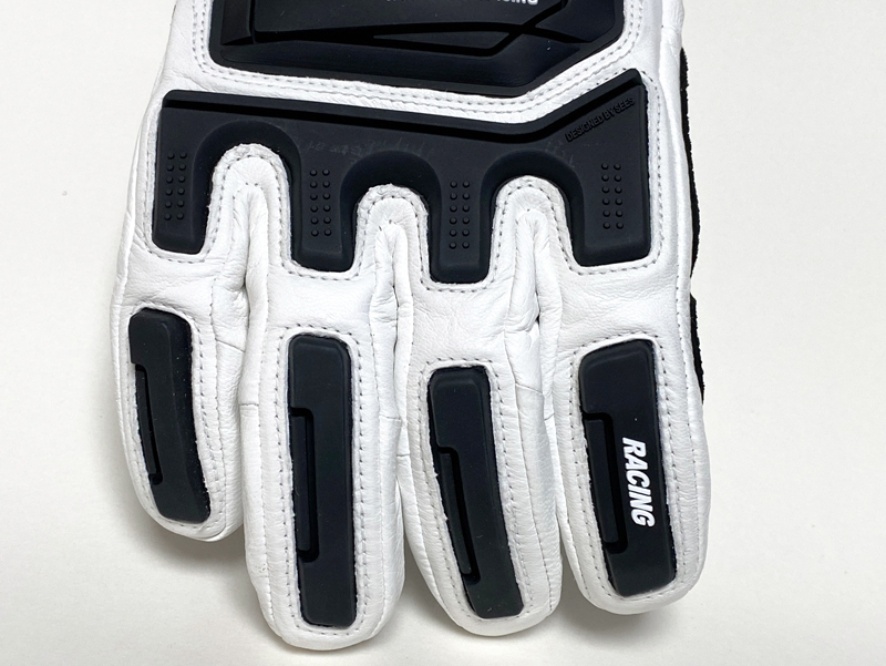 Ludis-gloves22.jpg